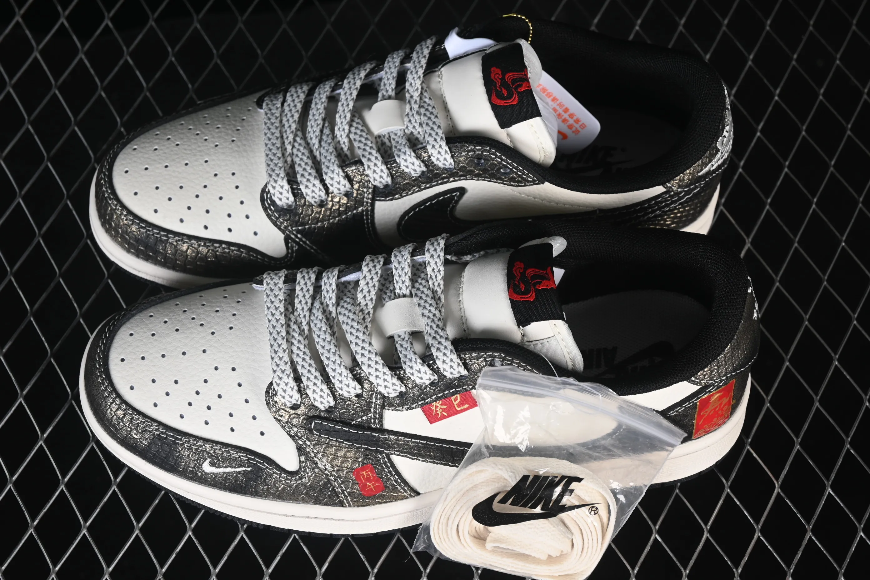 All categories Air Jordan Jordan series basketball shoes Air Jordan 1 Low High-end customized low-top sneakers Air Jordan 1 Low AJ1 Joe 1 Year of the Horse limited high-end customized low-top casual sneakers YX5066-C09